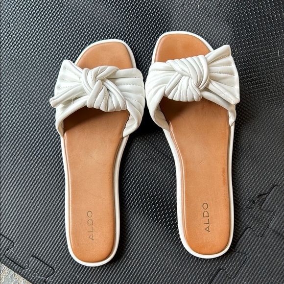 Aldo sandals - Picture 1 of 3